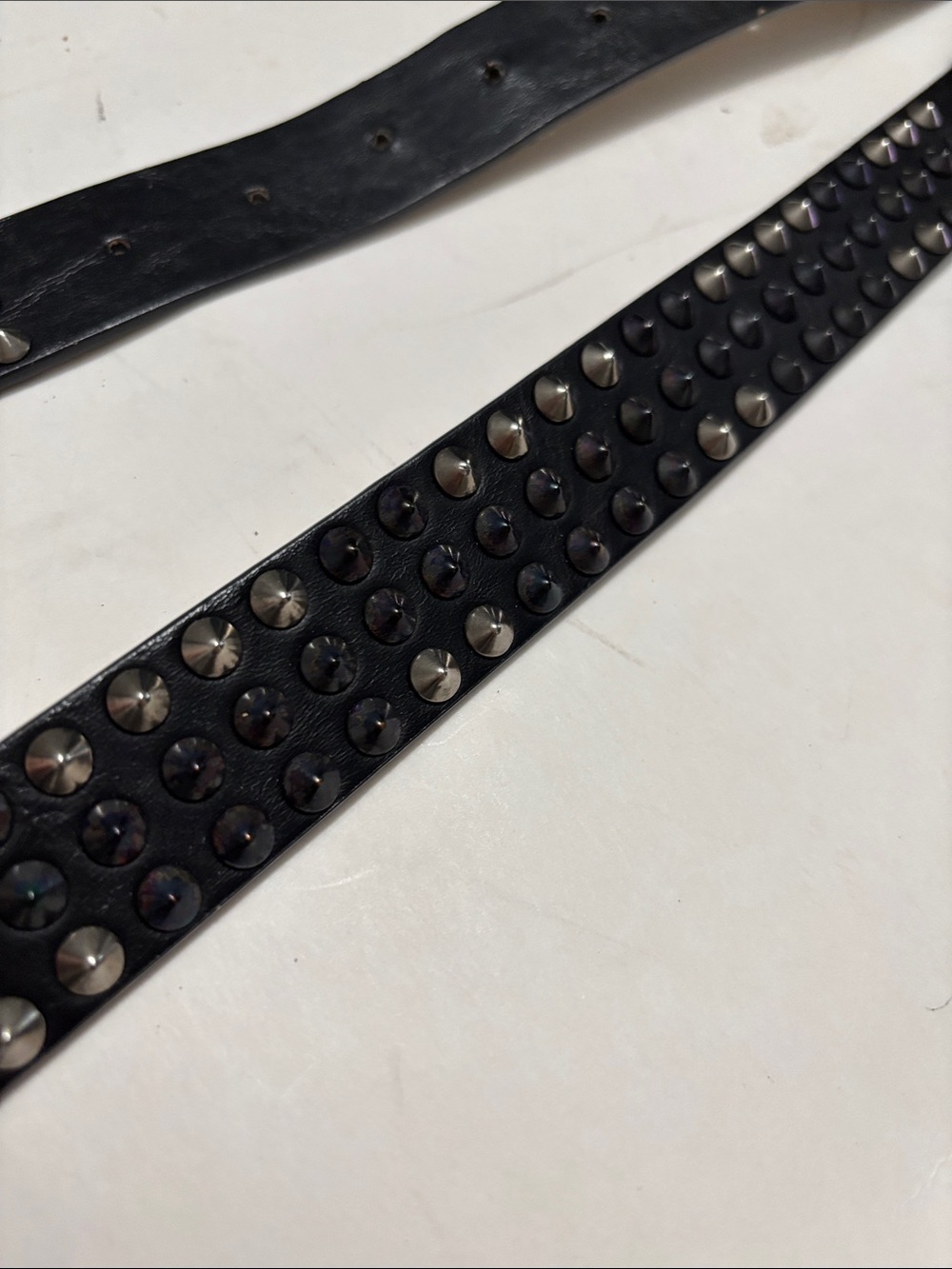 Black Leather Studded Belt Silver Buckle Punk Grunge 44" - Picture 11 of 15